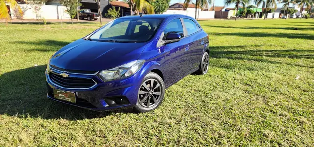 Carro Chevrolet Onix 2018 LT 1.4 8V FlexPower 5p Mec.