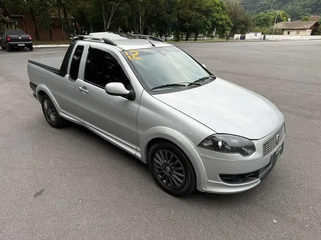 Carro Fiat Strada 2012 Sporting 1.8 16V (Flex)