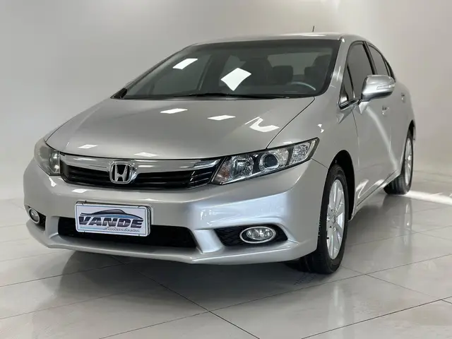 Carro Honda Civic 2014 New  LXR 2.0 i-VTEC (Aut) (Flex)
