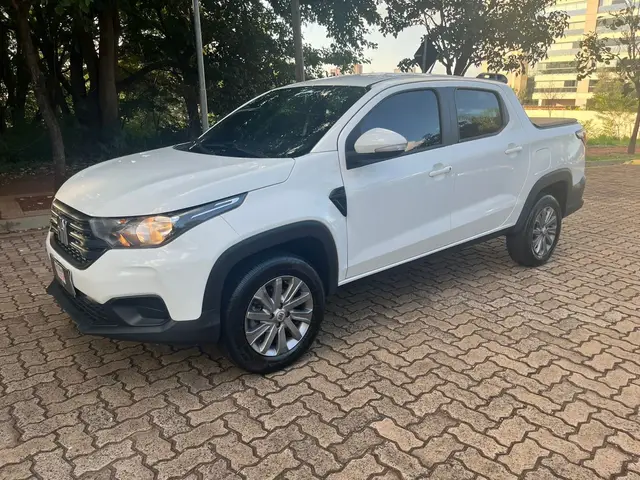 Carro Fiat Strada 2023 Freedom 1.3 CD (Flex)