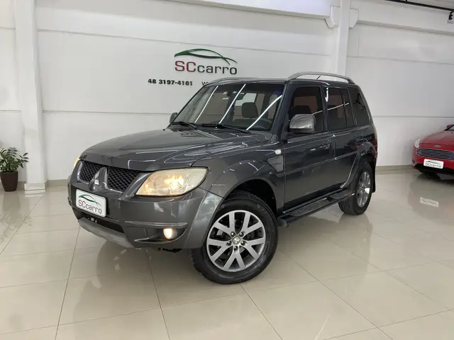 Carro Mitsubishi Pajero TR4 2013 2.0 16V 4x2 (Flex) (Aut)