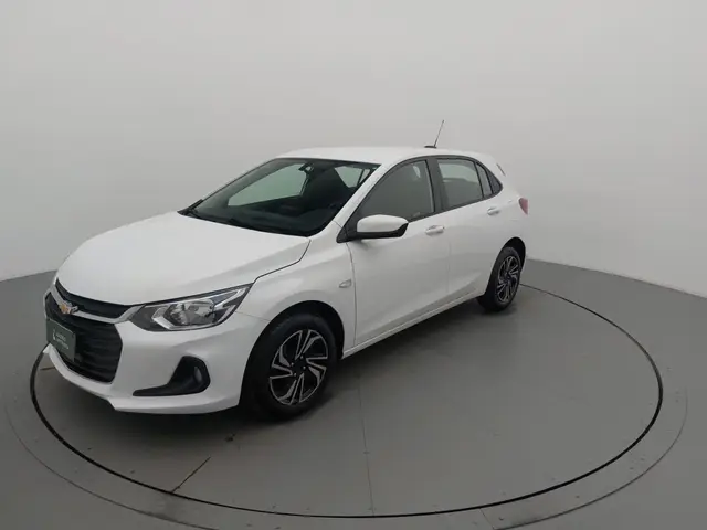 Carro Chevrolet Onix Plus 2024 LT 1.0