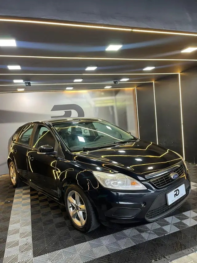 Carro Ford Focus Hatch 2013 GLX 2.0 16V (Flex)