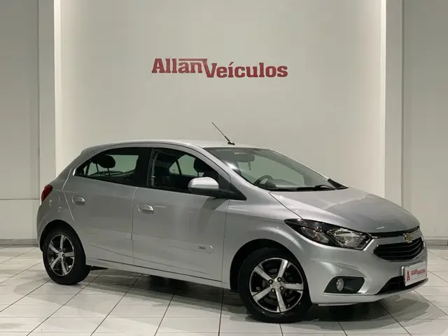 Carro Chevrolet Onix 2018 1.4 LTZ SPE/4 (Aut)