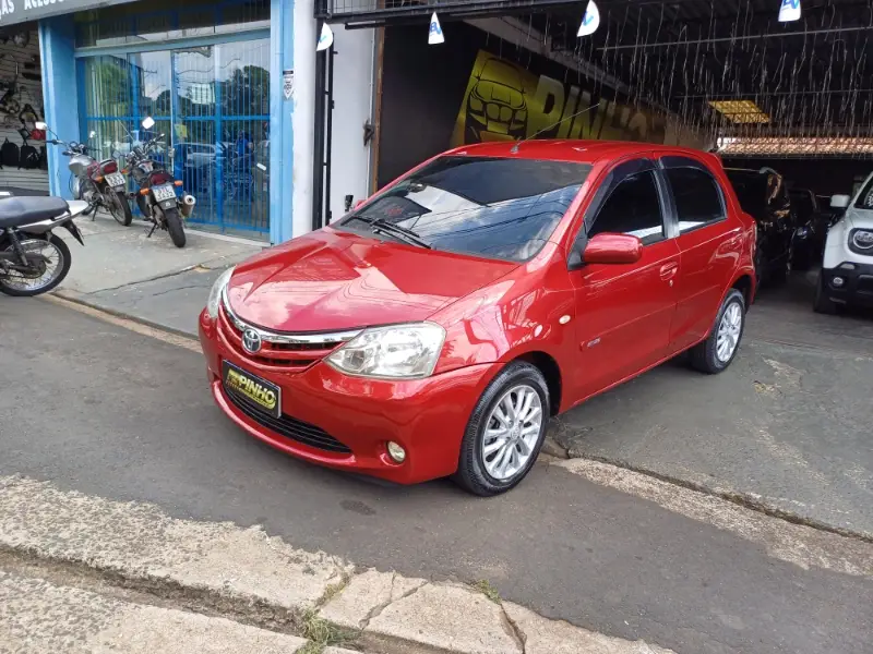 Toyota Etios XLS 1.5 (Flex)