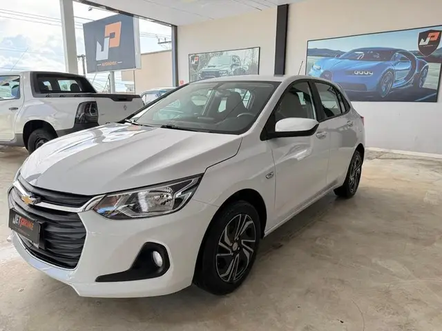 Carro Chevrolet Onix 2024 LT 1.0