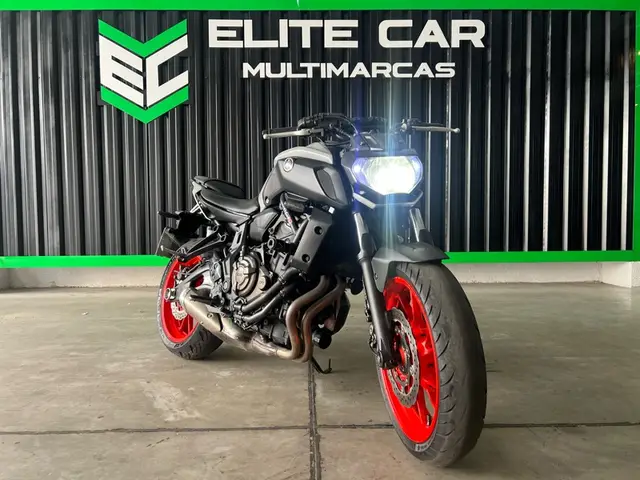 Carro Yamaha MT-07 2020 (ABS)