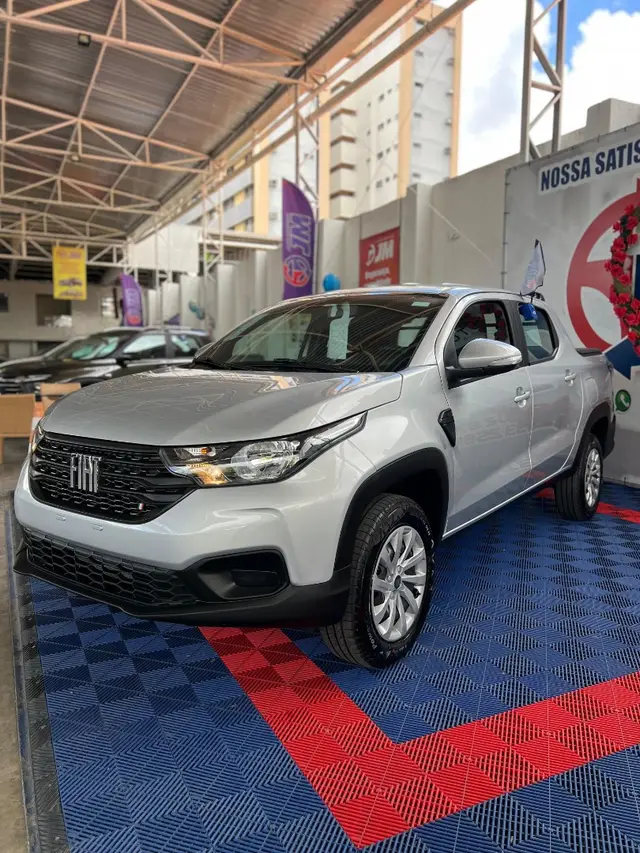 Carro Fiat Strada 2025 Freedom 1.3 Flex 8V CD