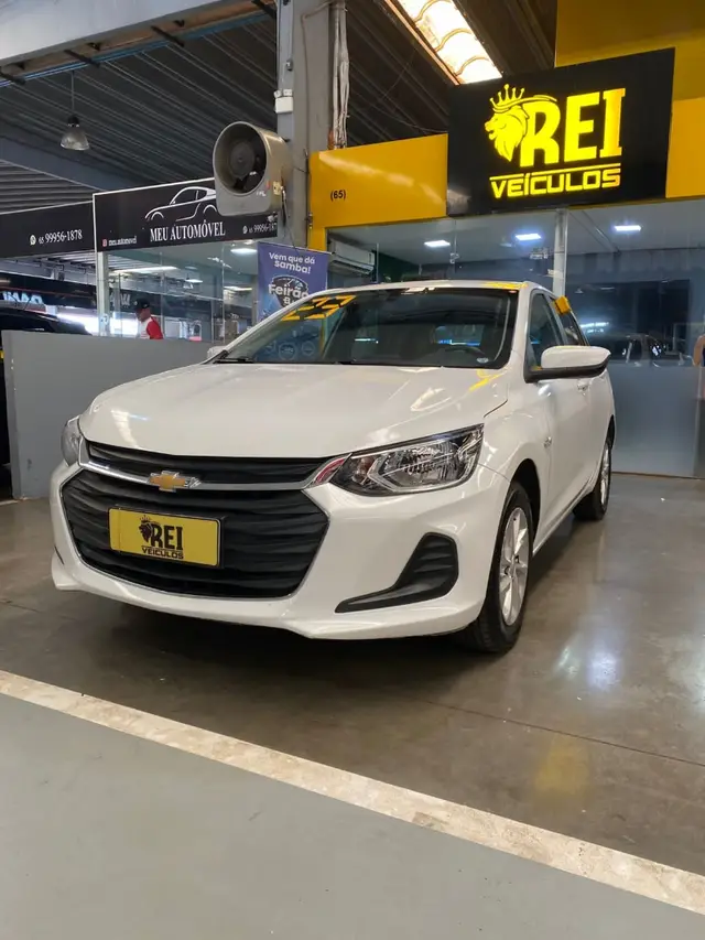 Carro Chevrolet Onix 2023 LT 1.0