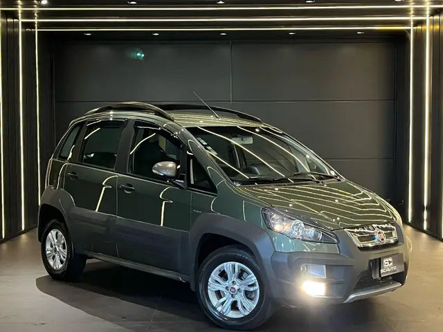 Carro Fiat Idea 2015 Adventure 1.8 16V Dualogic (Flex)