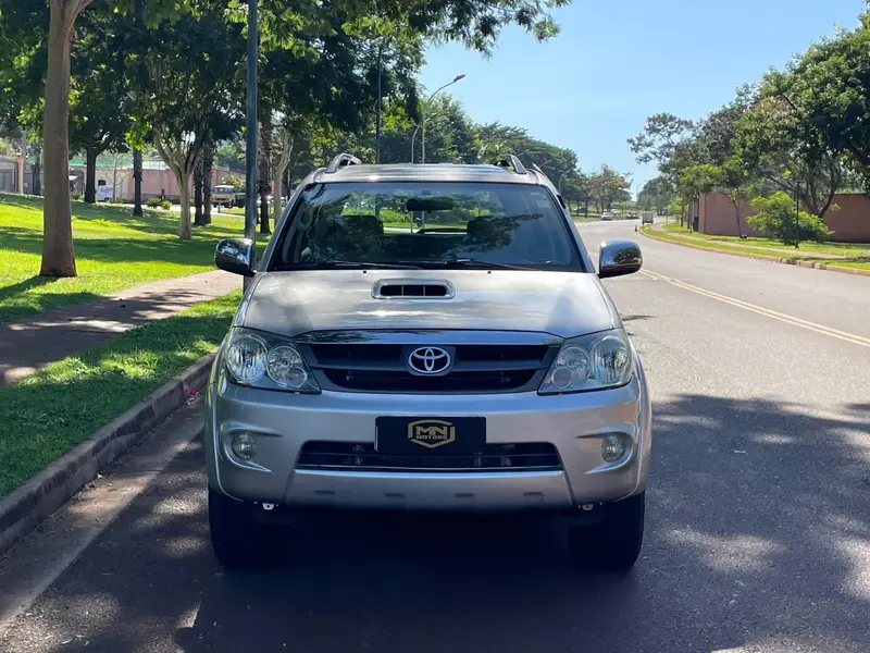 Toyota Hilux SW4 SRV 4x4 3.0 Turbo  (aut)