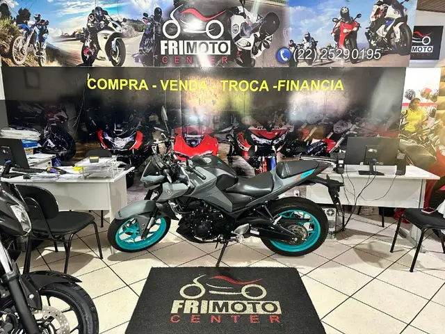 Carro Yamaha MT-03 2024 ABS