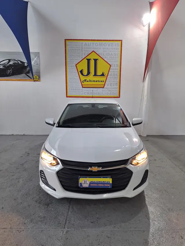 Carro Chevrolet Onix 2023 LT 1.0