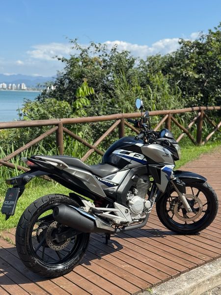 CB 250F Twister (ABS)