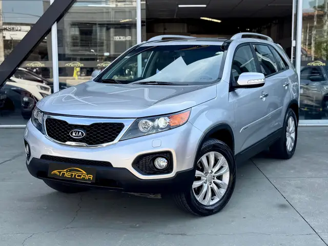 Carro Kia Sorento 2012 2.4 16V 4x2 (Aut)