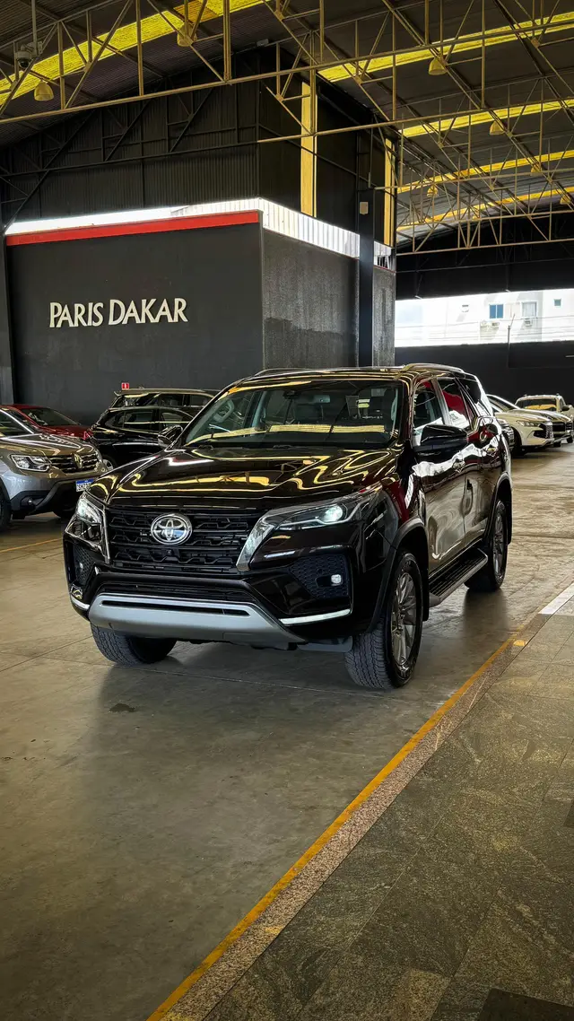 Carro Toyota SW4 2022 SRX 2.8 turbodiesel 5L 4x4 (Aut)