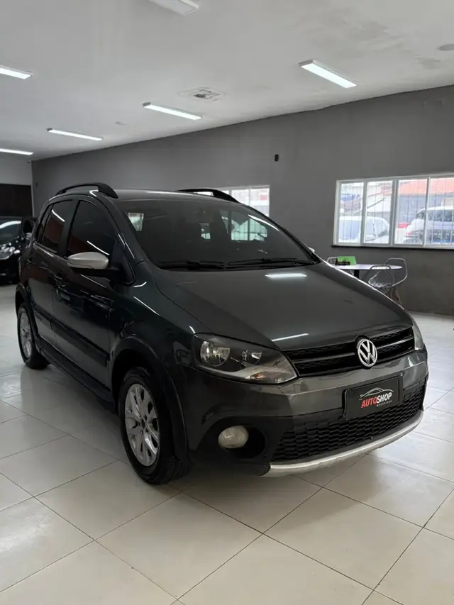 Carro Volkswagen CrossFox 2014 1.6 Mi Total Flex