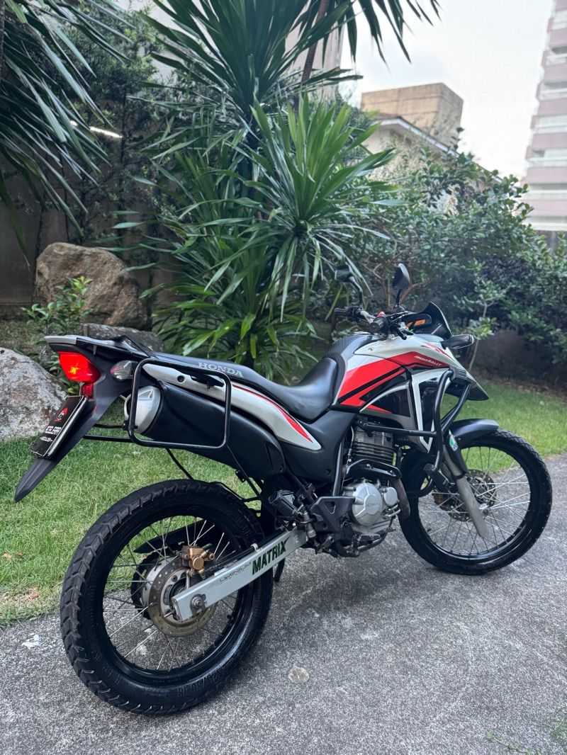 Honda XRE 300