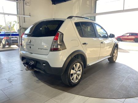 Sandero Stepway 1.6 8V (flex)