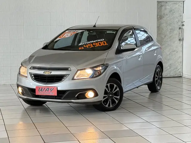 Carro Chevrolet Onix 2015 1.4 LTZ SPE/4 (Aut)