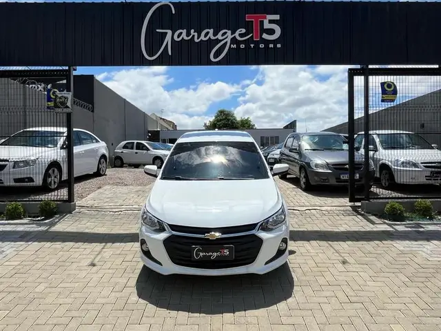 Carro Chevrolet Onix 2023 1.0
