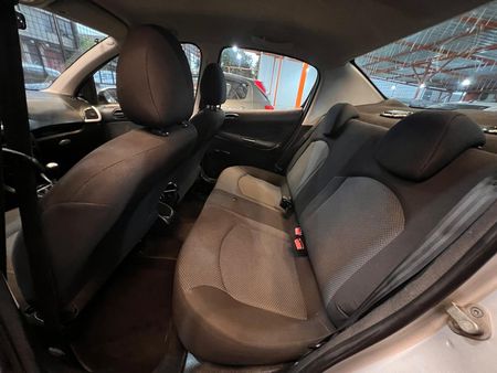 207 Sedan 207 Passion XR 1.4 8V (flex)