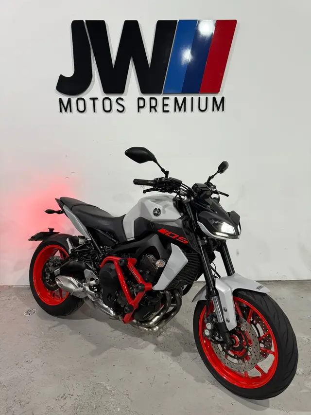 Carro Yamaha MT-09  2021 ABS