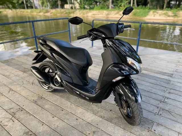 Moto Yamaha Fluo 2023 ABS