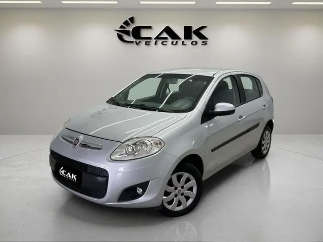 Carro Fiat Palio 2013 Attractive 1.0 8V (Flex)