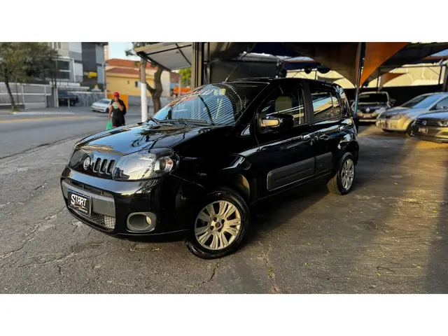 Carro Fiat Uno 2012 Vivace 1.0 8V (Flex) 4p