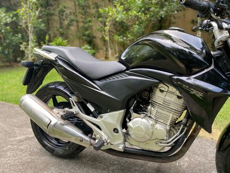 CB 300R Standard