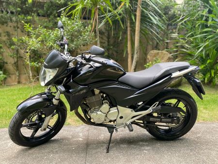 CB 300R Standard