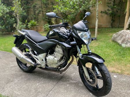CB 300R Standard