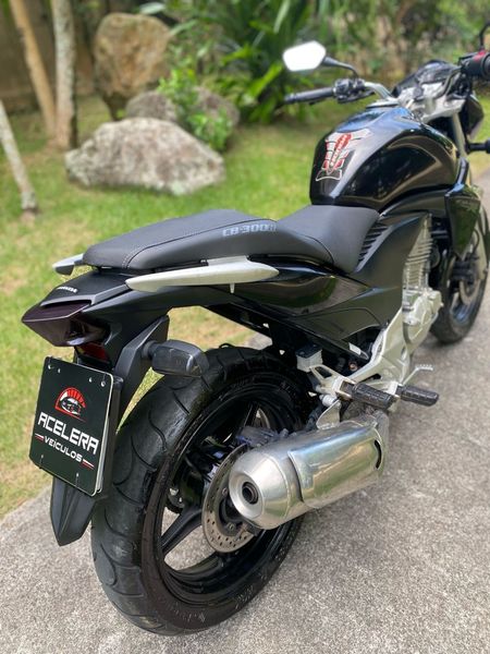 CB 300R Standard