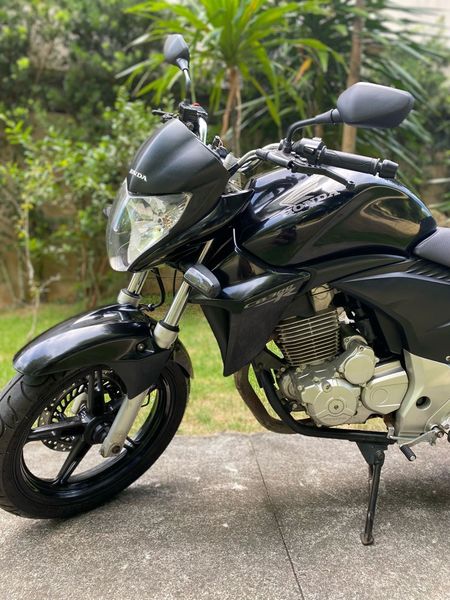 CB 300R Standard