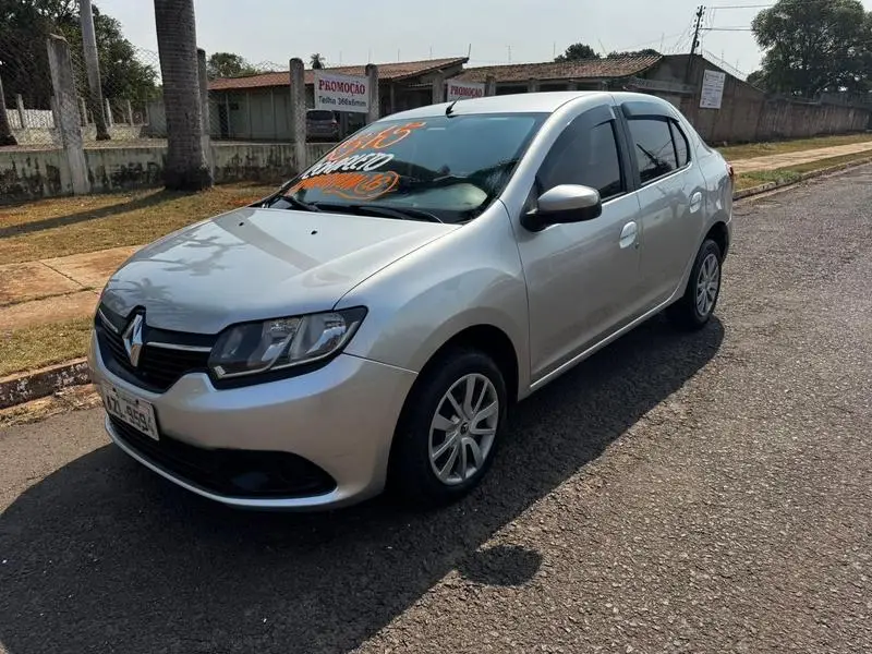 Renault Logan Expression 1.0 16V (flex)