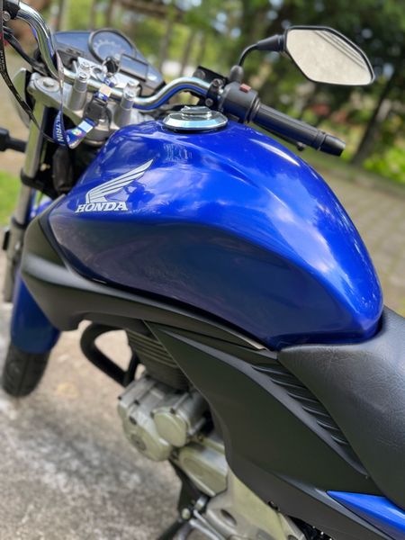 CB 300R Edição Especial