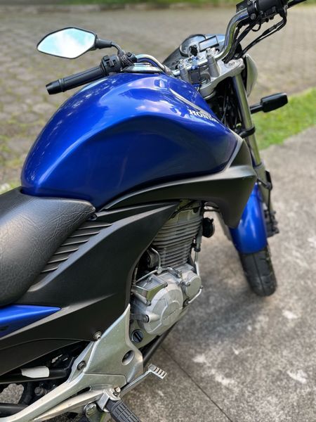 CB 300R Edição Especial