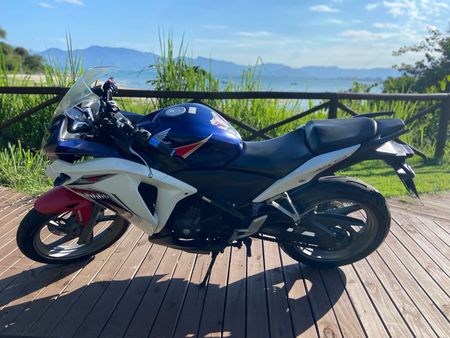 CBR 250R Standard