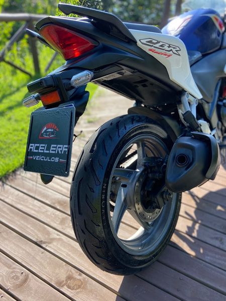 CBR 250R Standard