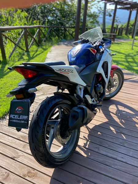 CBR 250R Standard