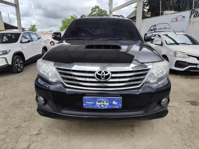 Carro Toyota Hilux SW4 2013 3.0 TDI 4x4 SR 5L