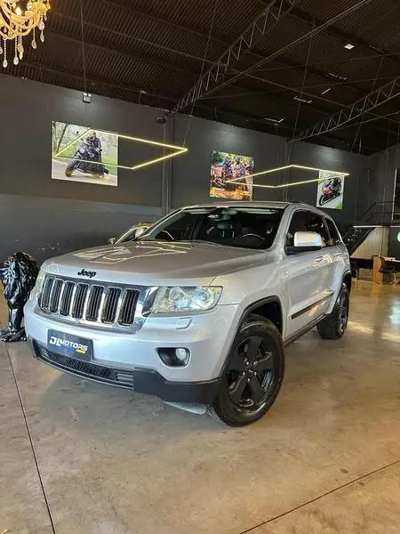 Carro Jeep Grand Cherokee 2012 Laredo 3.6 (aut)