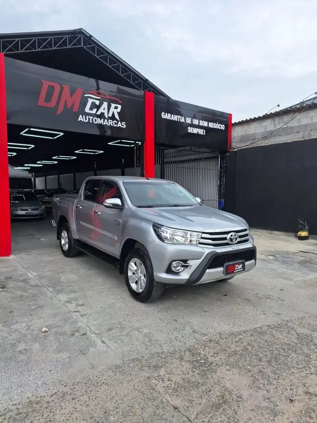 Carro Toyota Hilux Cabine Dupla 2017 Hilux 2.7 SRV CD 4x4 (Flex) (Aut)