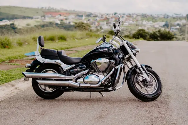 Carro Suzuki Boulevard 2016 M800