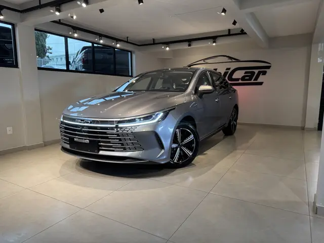 Carro BYD King 2025 DM-i GS
