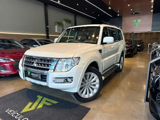 Carro Mitsubishi Pajero Full 2018 3.8 V6 3D HPE 4WD