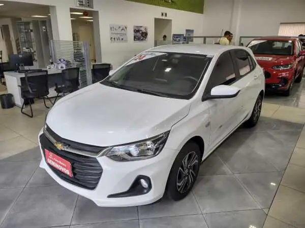 Carro Chevrolet Onix 2024 LT 1.0