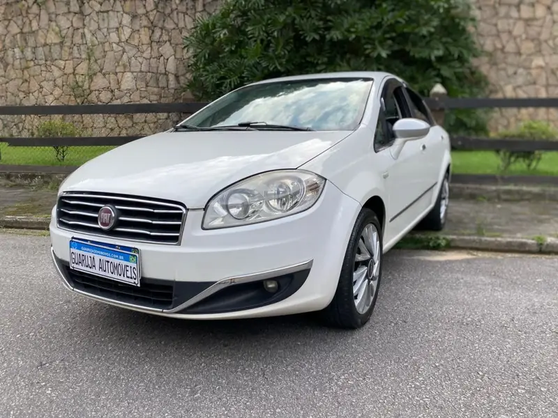 Fiat Linea Absolute 1.8 16V Dualogic (Flex)