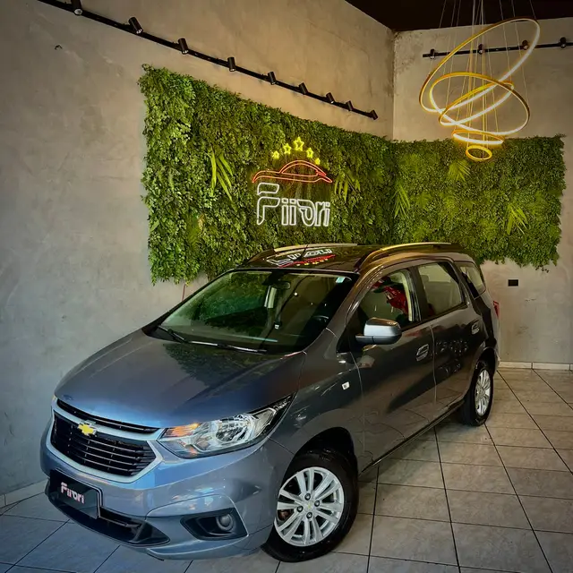 Carro Chevrolet Spin 2023 LT 1.8 (Aut.)
